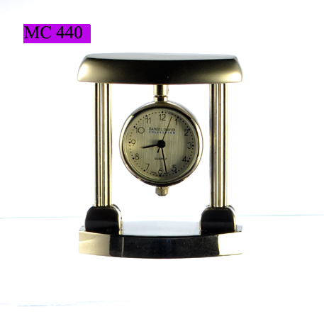 MC-440 Two Poles $5.00
